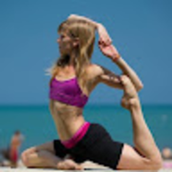 tinydanceryogi